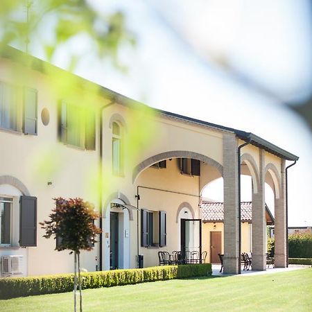 Agriturismo Il Mondo Guest House Парма Екстериор снимка